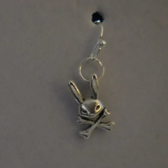 Skull & Crossbones Bunny Silver Tone Dangle Hypoallergenic Earrings (NWT) - Picture 2 of 4